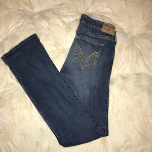 Hollister boot jeans SIZE 5 short